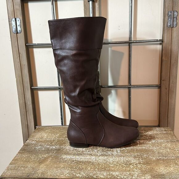 Brown leather boots with ID card holder inside size 7 1/2 new - Picture 2 of 5